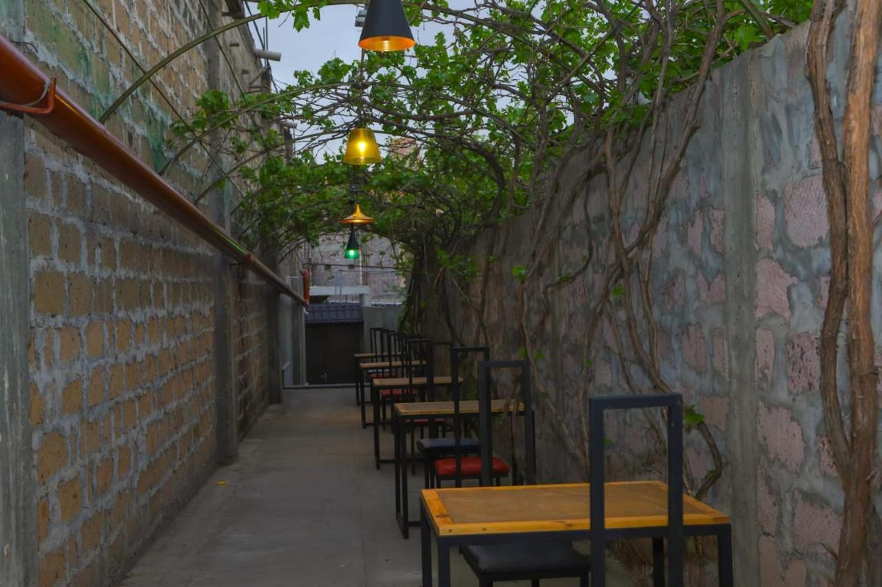Hostel Puzzle Space Erivan Exterior foto